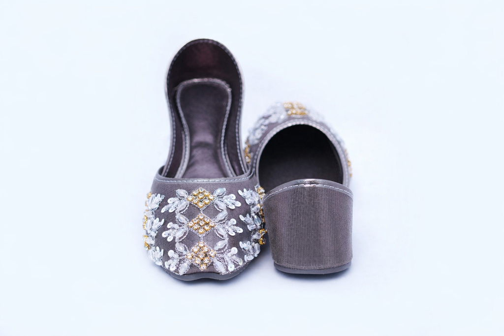 Moondust Pearl Elegance Crystal
