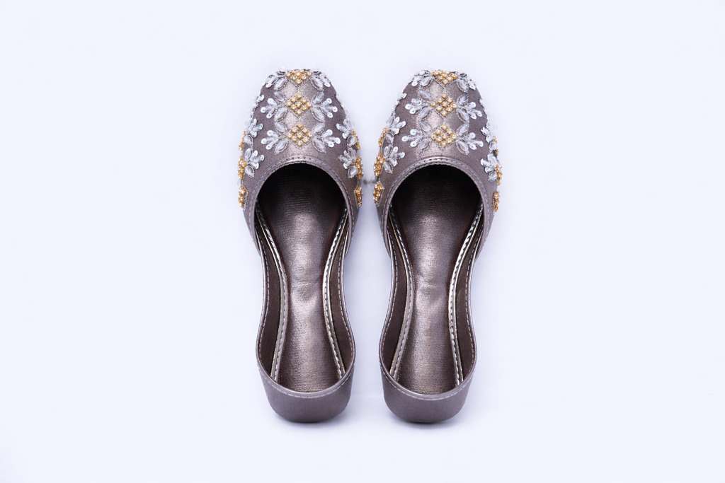 Moondust Pearl Elegance Crystal