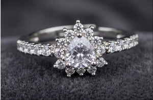 Vintage Pear Halo