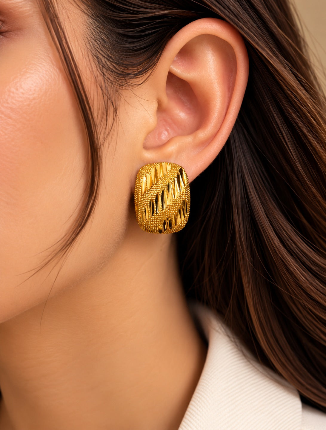 Golden Luxe Stud