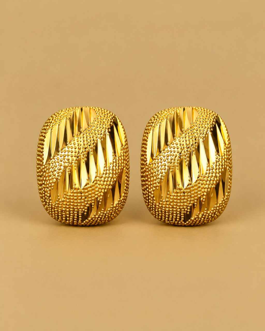 Golden Luxe Stud