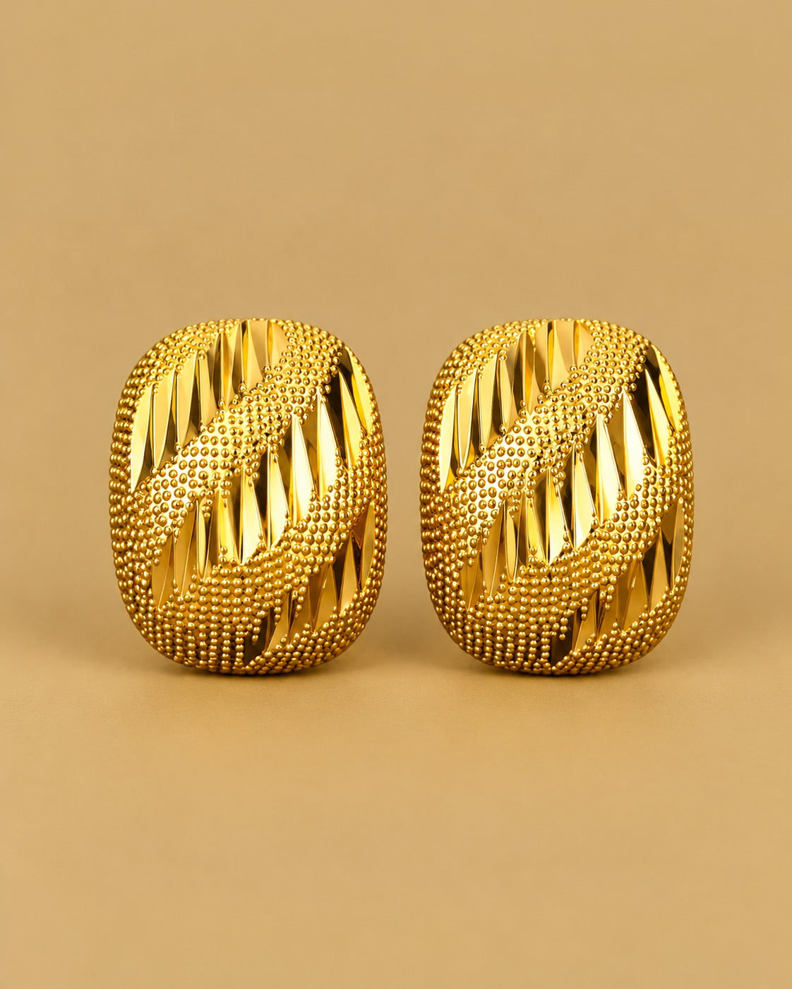 Golden Luxe Stud