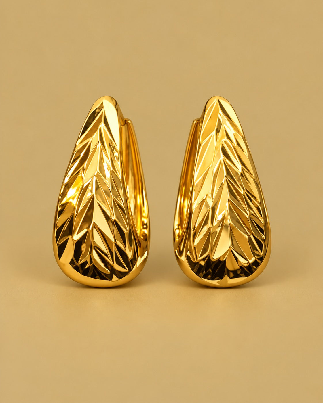 Sculpted Teardrop