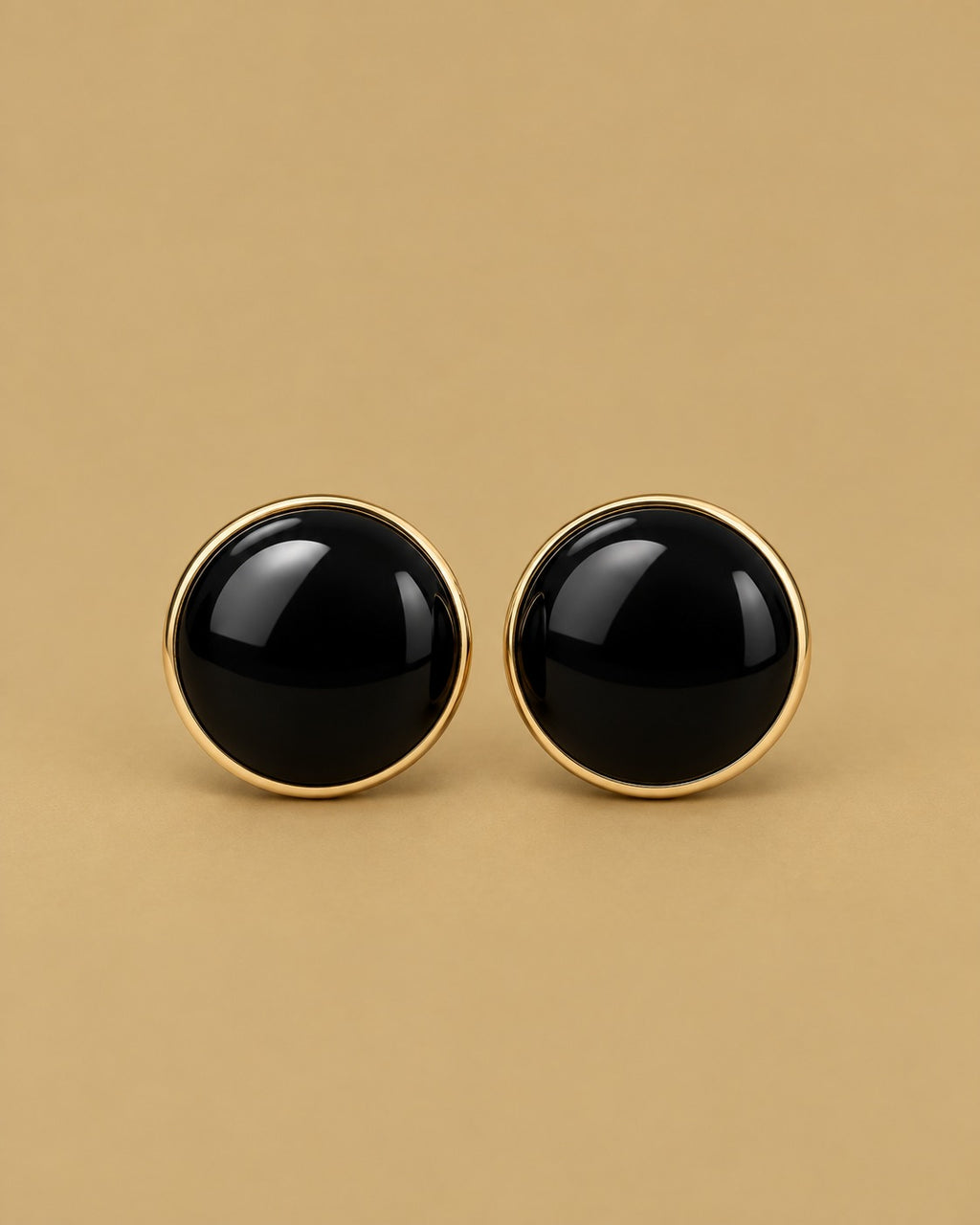 Black Round Stud