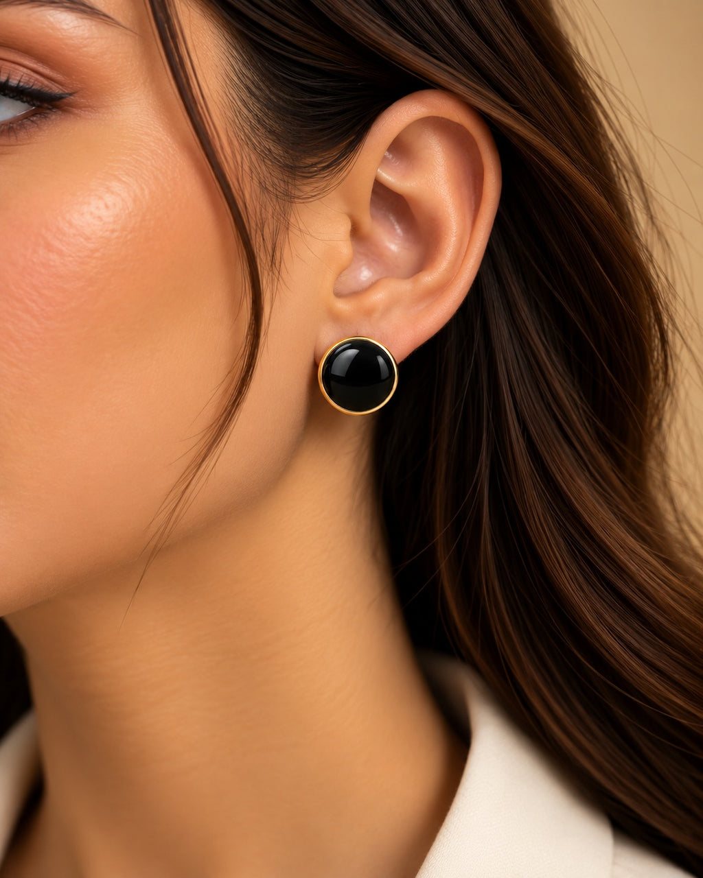 Black Round Stud